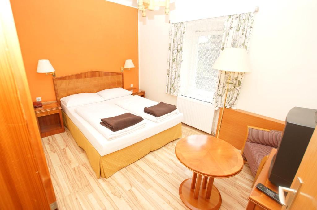 Landhotel Groggerhof Obdach Стая снимка